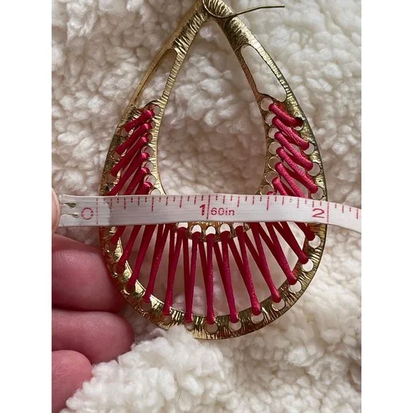 Big Gold Tone Pink Sting Designed Teardrop Statement Earrings - Picture 10 of 11